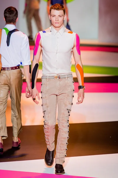 Look 35
